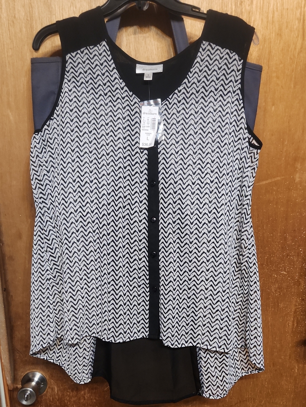 dressbarn Black & White Chevron Button-Front Sleeveless Blouse